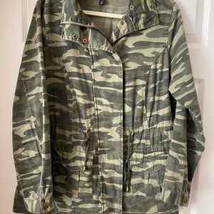 Torrid Camouflage Camo anorak jacket Size 1 EUC!